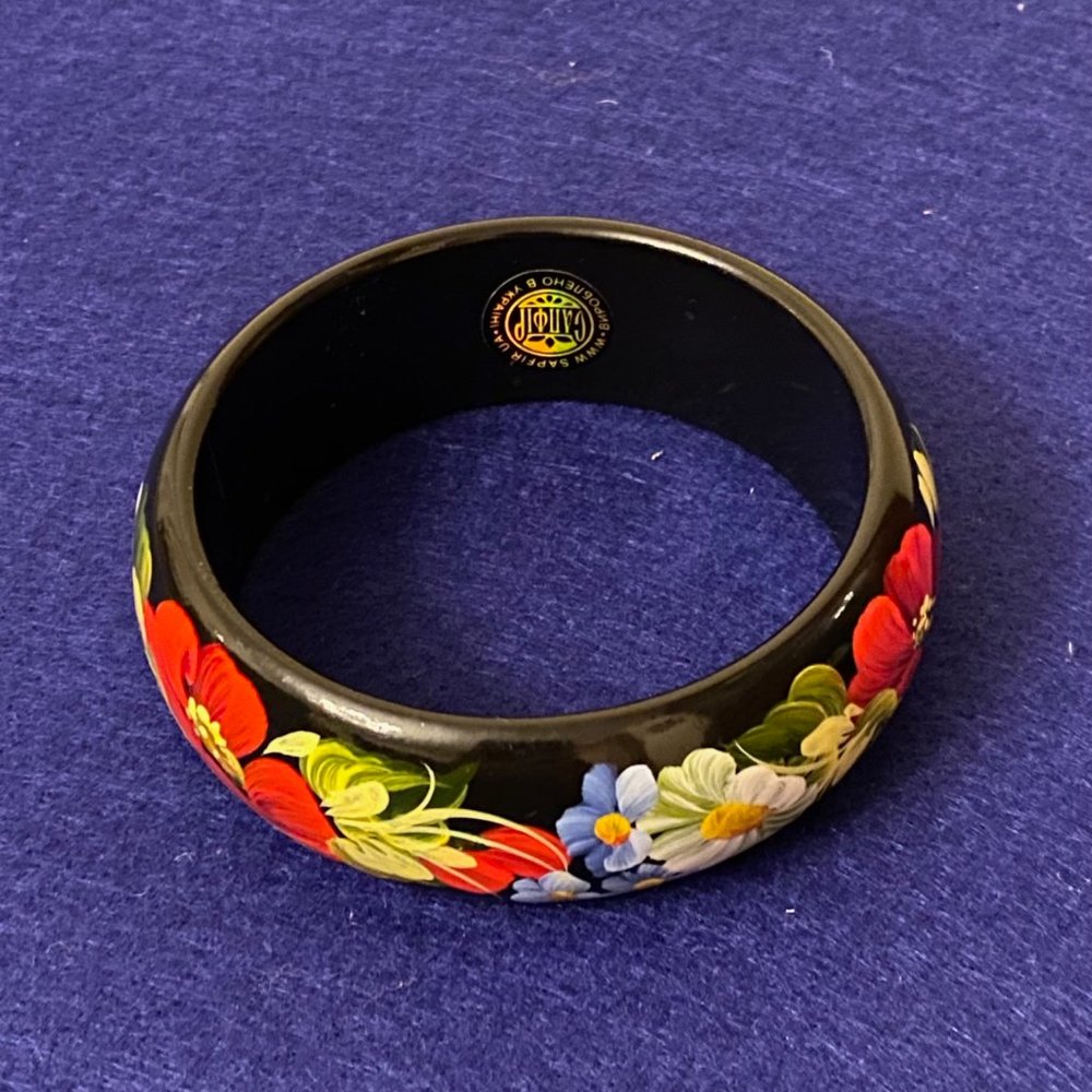Rare Hand-Painted Ukranian Black Lacquer & Flowers Bracelet, 8" - Picture 6 of 9